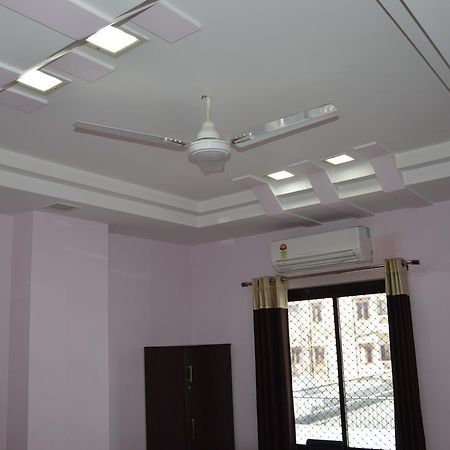 Hotel Galaxy Inn Jaipur Bagian luar foto