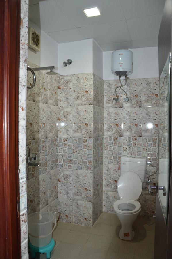 Hotel Galaxy Inn Jaipur Bagian luar foto